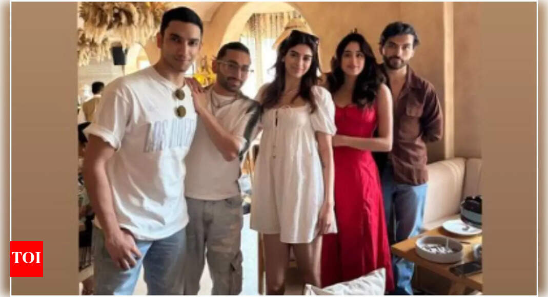 Inside pics; Khushi Kapoor's birthday celebration