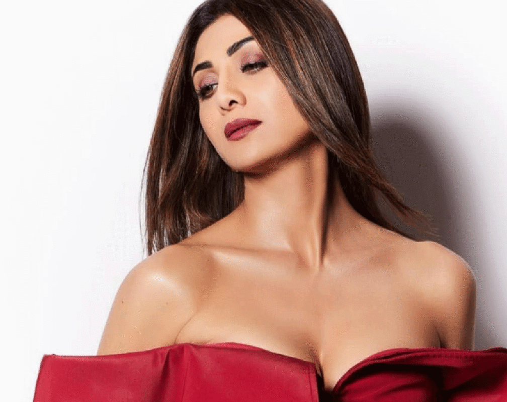 
Shilpa Shetty Kundra rates herself a -2 as she looks back at her dress sense in the 90s
