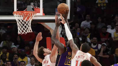 Houston Rockets extend winning streak with commanding victory against Los Angeles Lakers