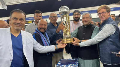 Legends League Cricket: Jonty Rhodes and Monty Panesar flag off epic trophy tour on Vande Bharat Express