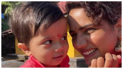 Urmila Nimbalkar's 2-year-old son grabbed by female fan; calls it, 'It's inappropriate and unsafe'