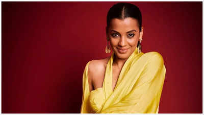 Mugdha Godse to have a working Diwali, calls herself blessed while shooting for her next