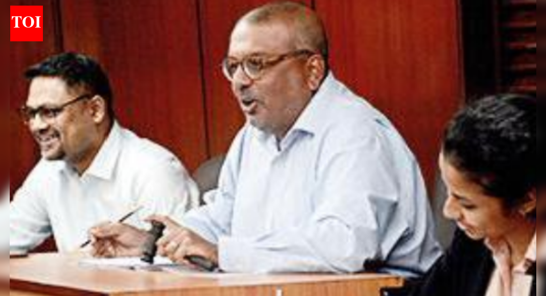Physical tea auction returns to Kol after 12 yrs | Kolkata News - The ...