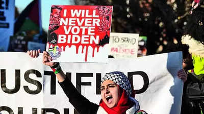 Disapproval of Biden's response to Gaza war rising among Dems: Poll