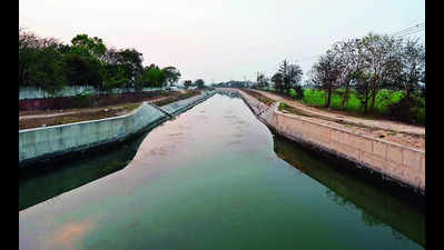 Canal breach fixed, but city faces water shortage