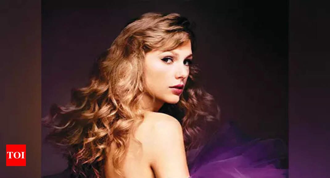 Taylor Swift Albums Pens  Taylor swift album, Taylor swift birthday,  Taylor swift wallpaper