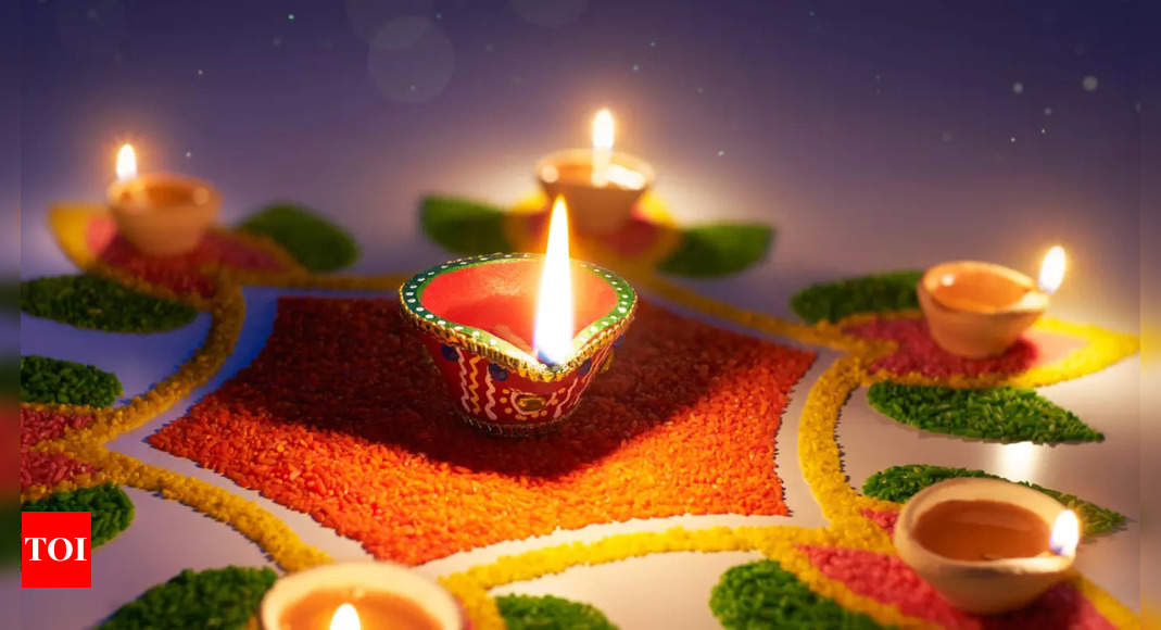 Happy Diwali 2023 Quotes, Wishes, Greetings - Deepawali Quotations
