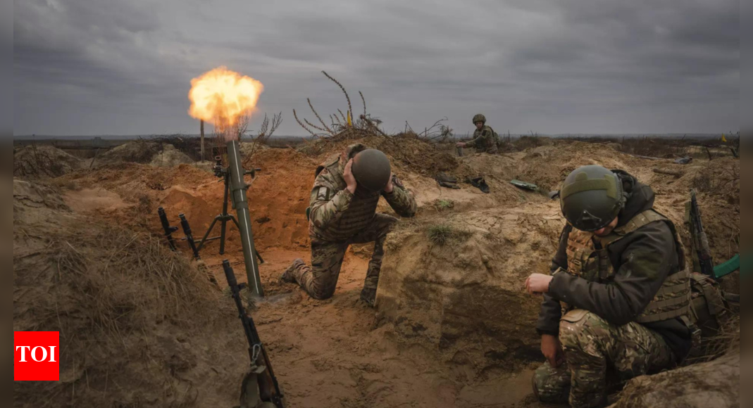 Russia deploys Ukrainian war prisoners to 'fight on front lines ...