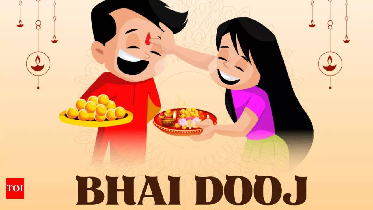 Bhai Dooj Gifts Online | Send Bhaubeej Tikka Gifts in India | Bhai Phota  Gifts - Giftacrossindia.com