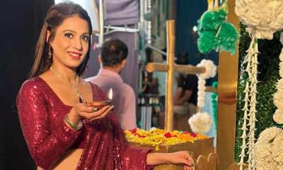 Actress Akanksha Juneja on celebrating Diwali, says ‘I really love Diwali because the atmosphere is so upbeat and joyful during that time’