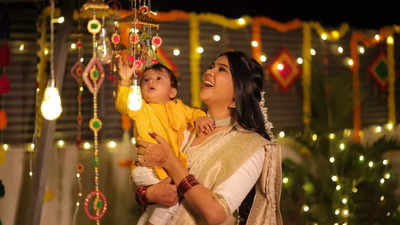 Diwali Photoshoot Ideas for Babies | Diwali Photo Poses For Baby-gemektower.com.vn