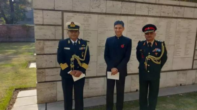 Iran: Indian envoy pays homage to Indian soldiers who died in world wars on Remembrance Day