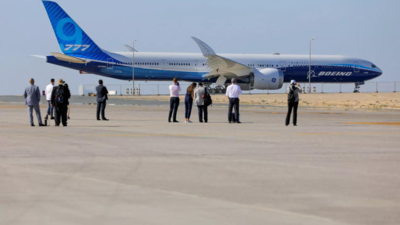 Boeing kicks off Dubai Airshow with 45-plane order
