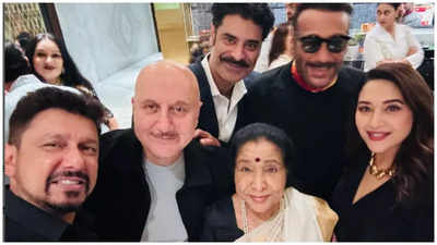 Anupam Kher's unforgettable moment with Asha Bhosle, Madhuri Dixit, and Jackie Shroff, check out the pic here