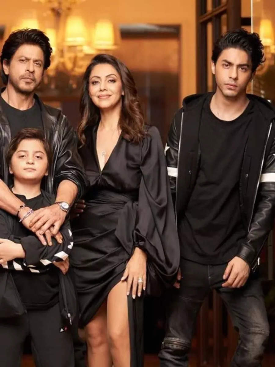 Aryan Khan Gets It From His Papa! See Shah Rukh Khan's Pics With Son ...