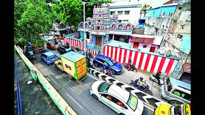 Flyover project in limbo over land acquisition issues