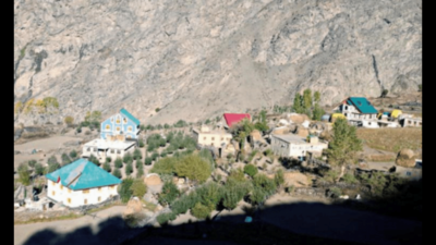 IIT-Mandi team visits sinking village in Himachal Pradesh