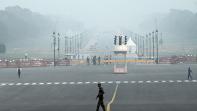 Air pollution in Delhi nears 'severe' category again