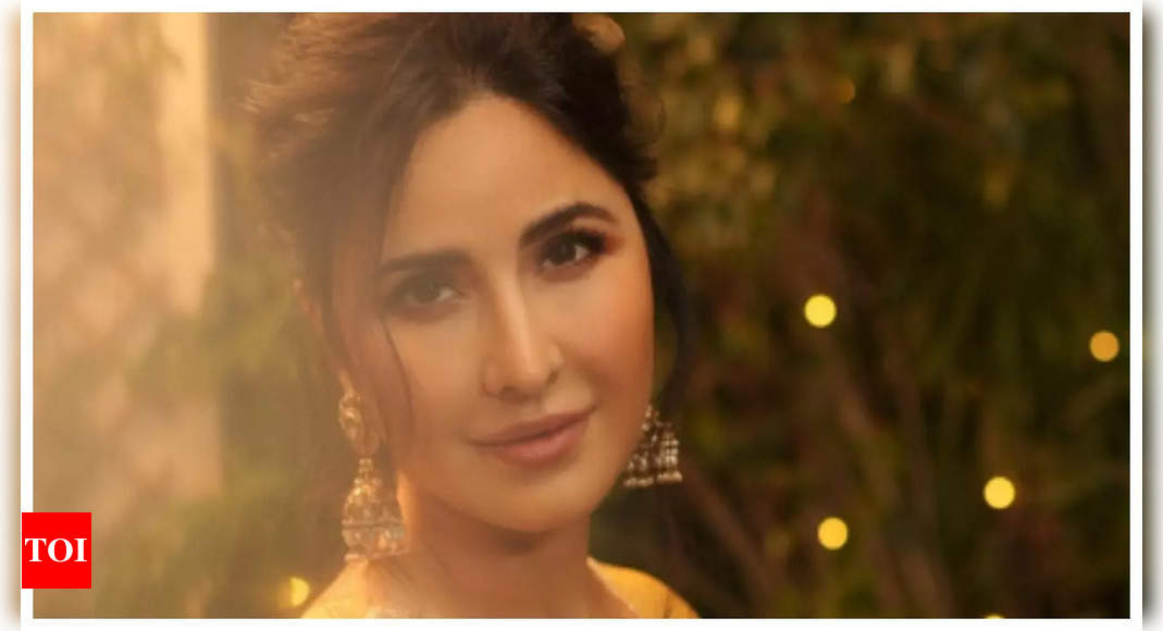Looking drop dead gorgeous in a mustard saree, Katrina Kaif shares new Diwali pics, fans are in love: see inside | Hindi Movie News – Times of India