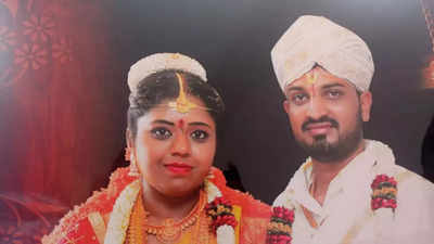 Bigg Boss Kannada 10: Varthur Santhosh's marital status sparks speculations; unseen wedding album surfaces online