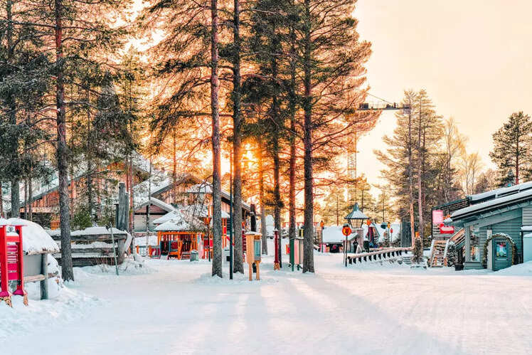 Discover winter wonderland Lapland, Finland