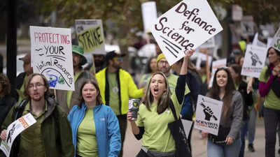 Thousands of California scientists strike over stalled contract talks