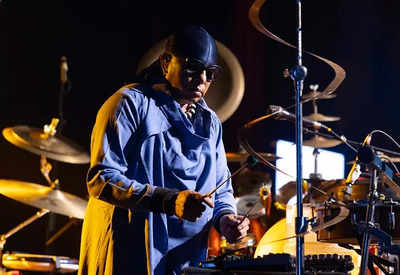 Zakir bhai taught me to go with the flow, says Drums Sivamani