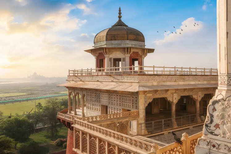 Awe-inspiring views of the Taj Mahal