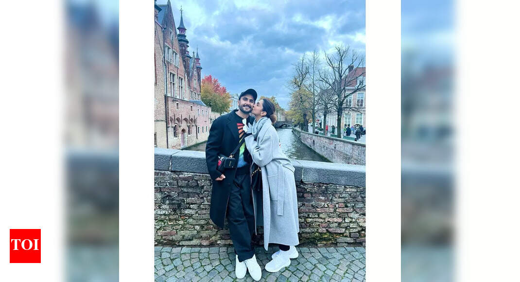 Ranveer and Deepika celebrate their 5th anniversary in Belgium