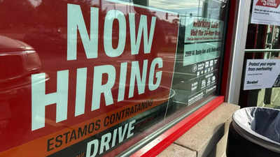 US applications for jobless claims rise in a labour market that remains very healthy