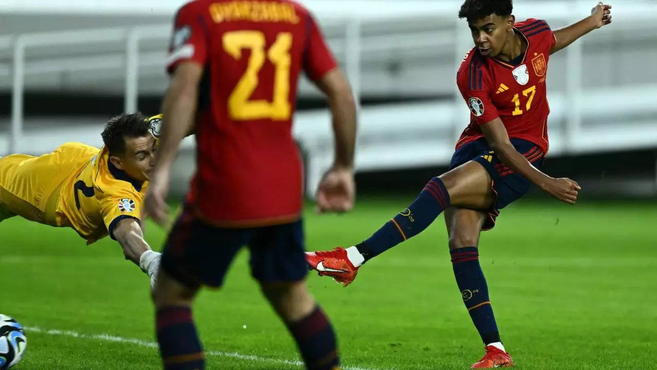 Lamine Yamal comienza mientras España avanza hacia una victoria por 3-1 sobre Chipre en el clasificatorio para la Eurocopa 2024 |  Noticias de futbol