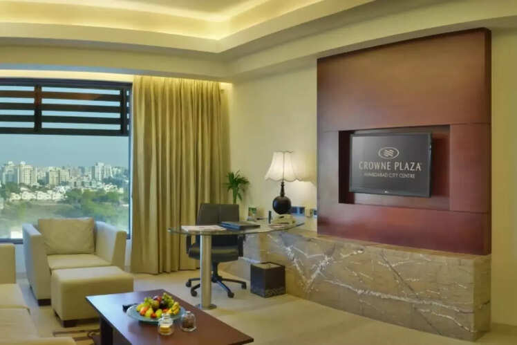 Crowne Plaza Ahmedabad City Centre, an IHG Hotel 