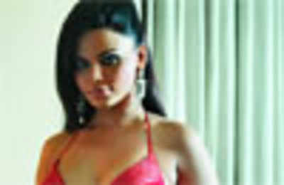 Mumbai to ban lingerie mannequins as anti-rape measure