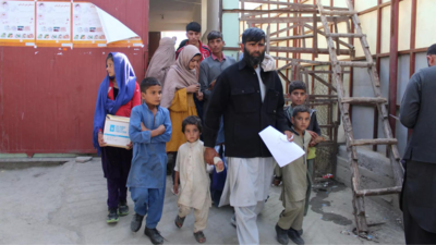 Mass return of Afghan refugees from Pakistan worsens humanitarian crisis: UNHCR