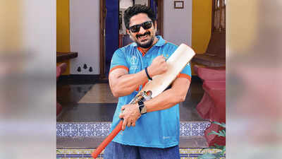 Arshad Warsi: I will sit glued to the TV and watch India win