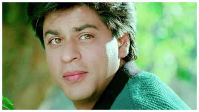 Did you know that Shah Rukh Khan would sleep on the floor of the bus during Dil Se ?