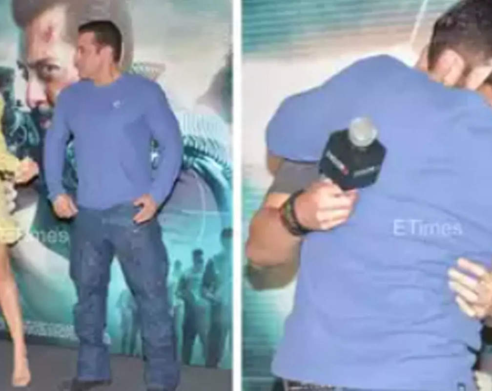 
Salman Khan imitates Emraan Hashmi's 'kissing' at 'Tiger 3' success event; video goes viral
