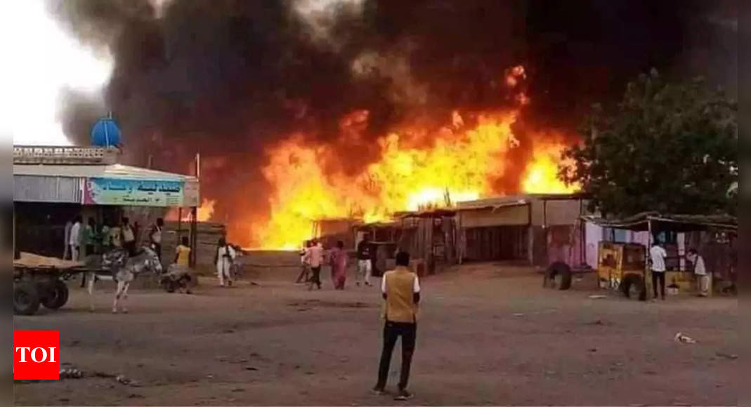 Sudan: 'Libya scenario': War-torn Sudan could break apart, experts warn