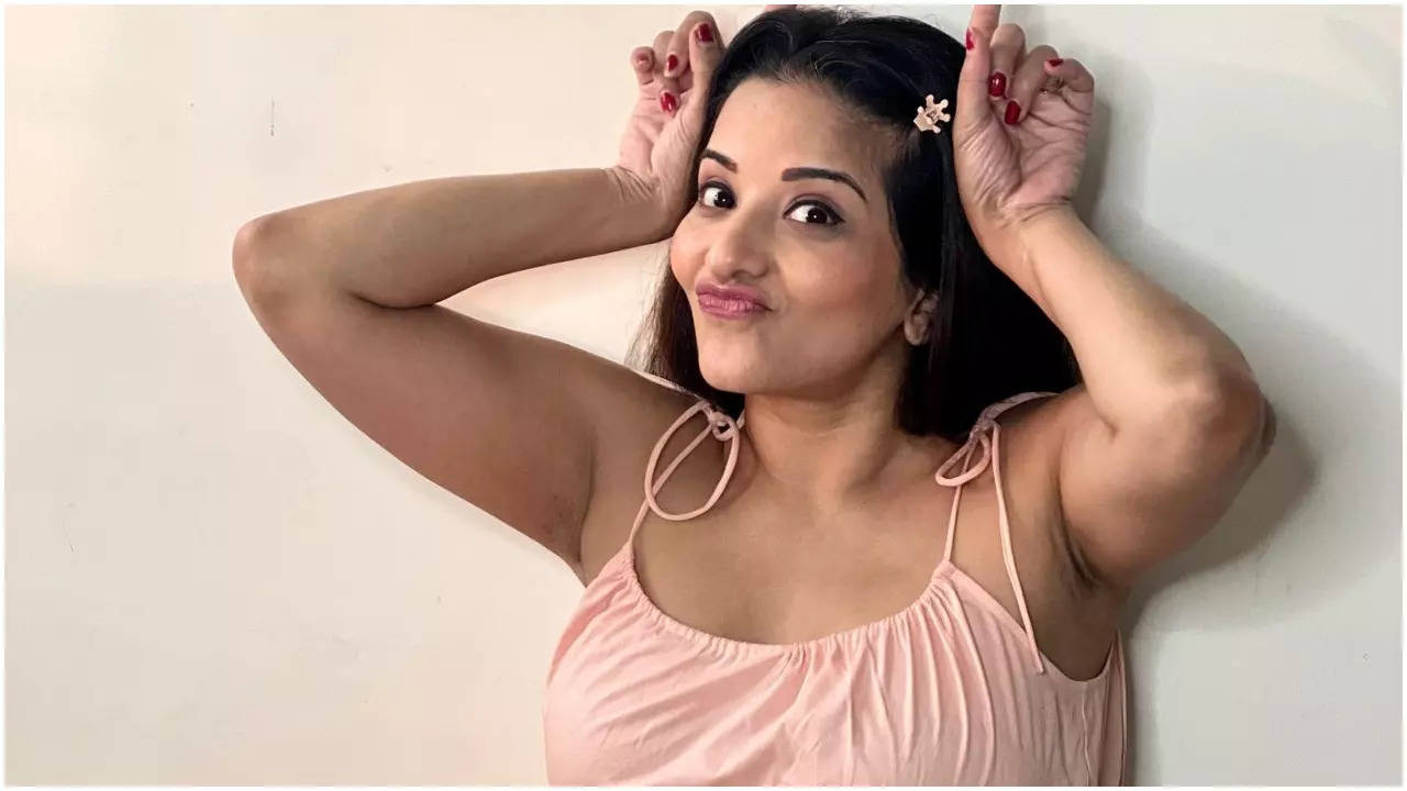 Monalisa looks cute in THESE pictures | Bhojpuri Movie News - Times of India