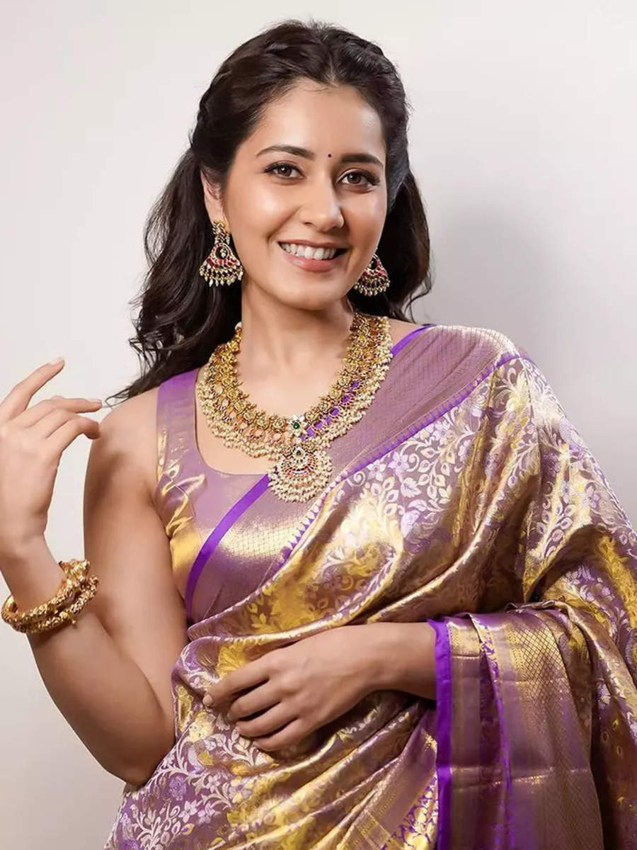 Raashii Khanna S Saree Story Is A Glorious Ode To Elegance Times Of India