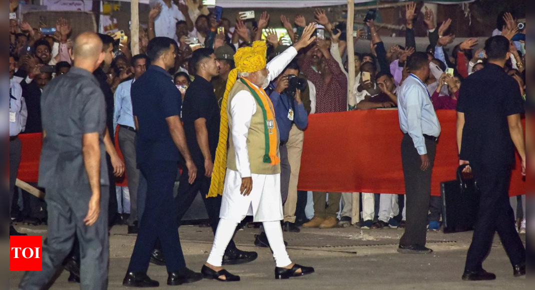 PM Modi Holds Mega Roadshow In Poll-bound Rajasthan's Bikaner | India ...