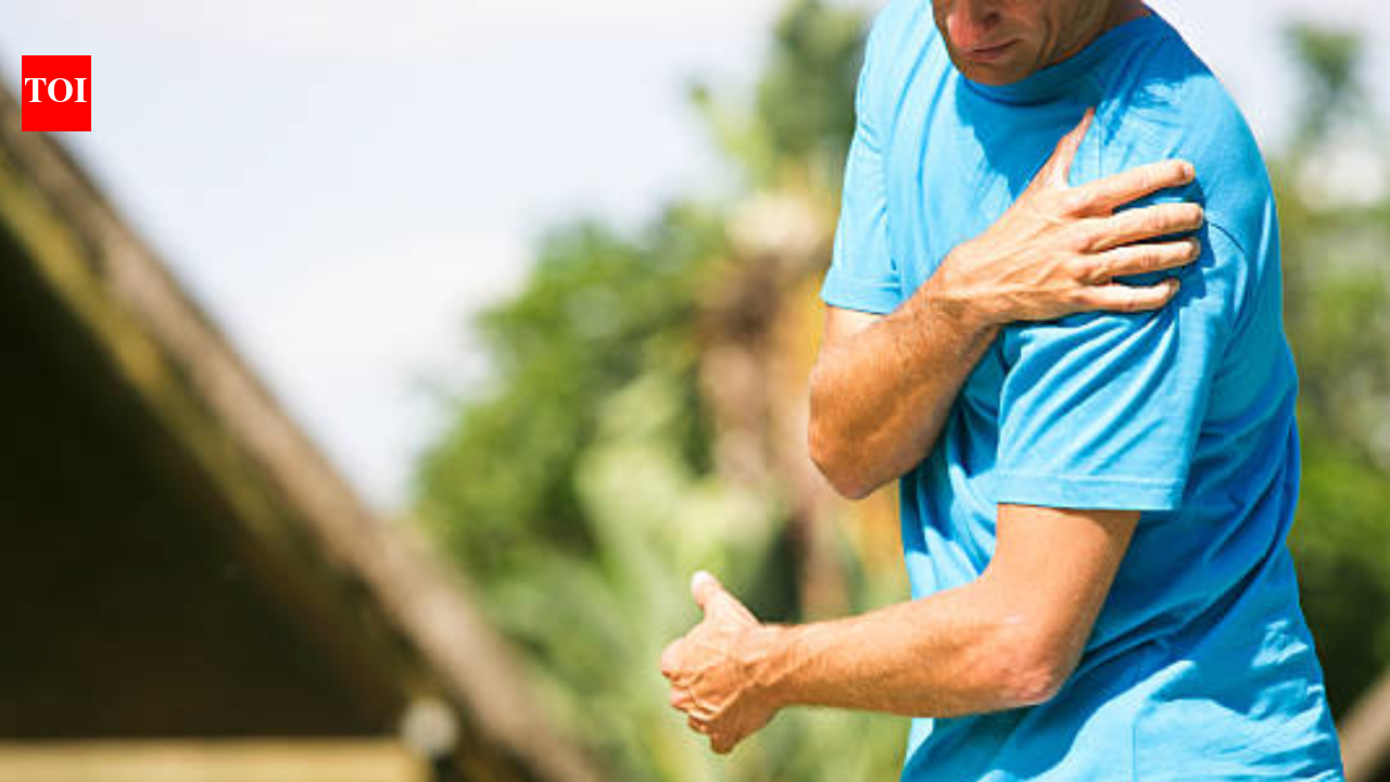 Rotator Cuff Injury: What are the causes, symptoms, and treatment ...