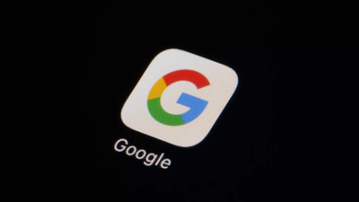 Former google employee warns of social media addiction