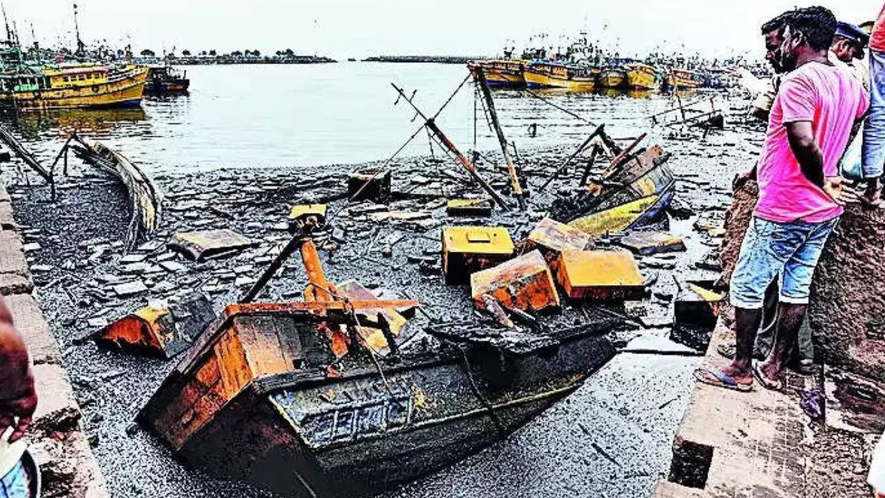 Cops turn to tech to dig cause of fire at Vizag fishing harbour