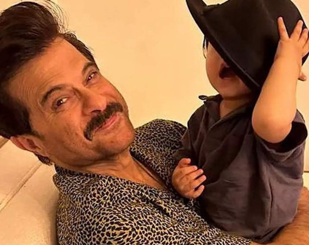 
Sonam Kapoor's little munchkin dons Nanu's iconic hat; Anil Kapoor says, 'No contest. Vayu wears it better!'

