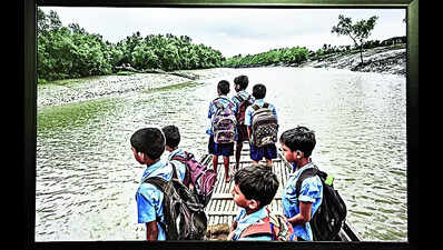 City gets a glimpse of globe through lens