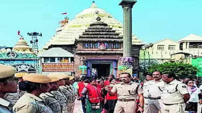 Police help 10k elderly devotees visit Puri shrine