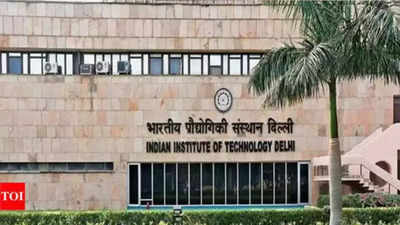 Govt, IIT-Delhi join hands to offer courses in AI and blockchain tech