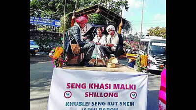 Hundreds take part in procession to highlight glory of Khasi faith
