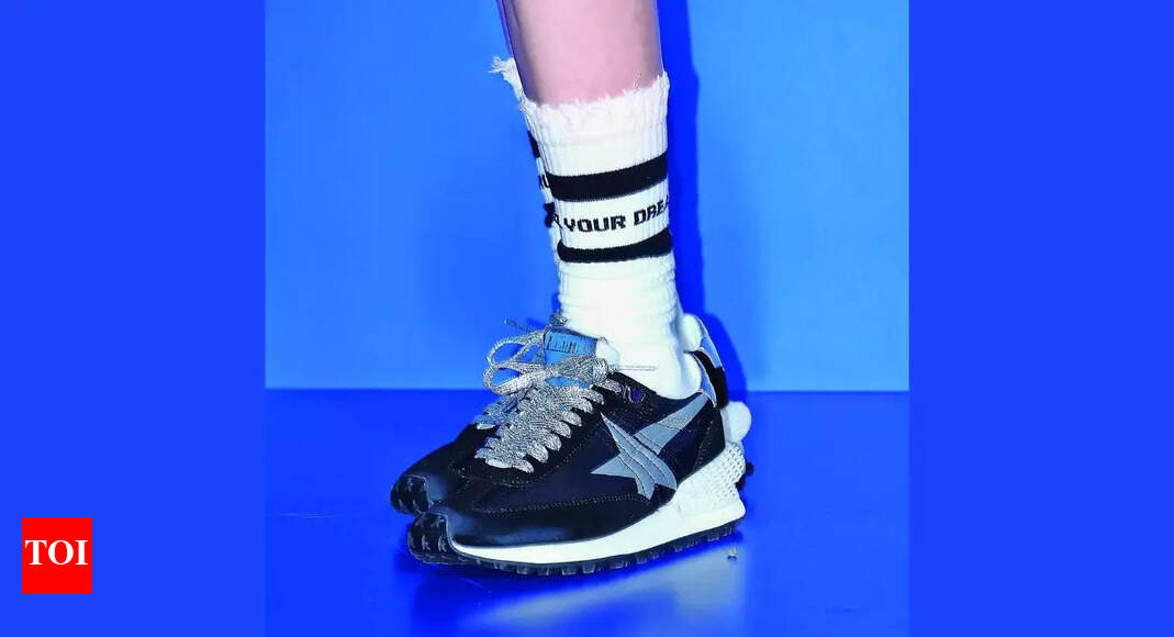 Bankers turn up in 0 sneakers for a chance at Golden Goose IPO – Times of India